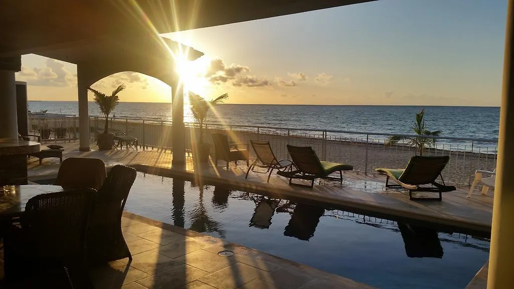 Villa Rebeka - Spectacular Beachfront Oceanview 4 Bedroom - At Playacar Phase I